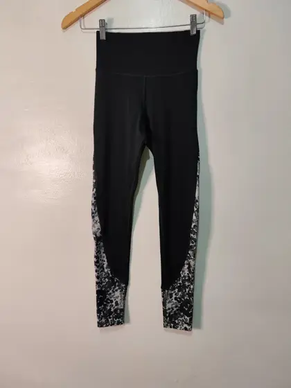 Leggings Reebok speedwick XS push up estampado animal