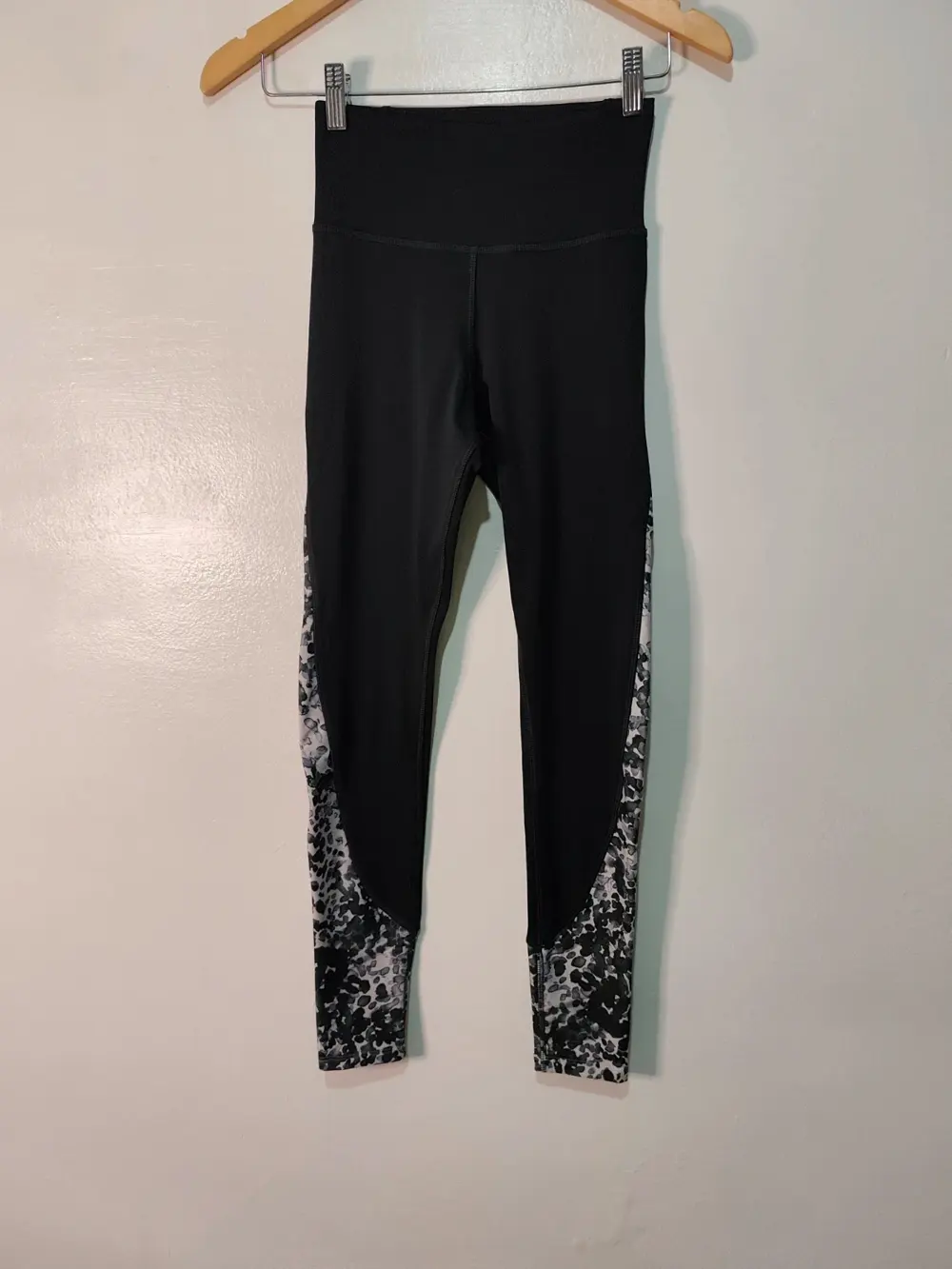 Leggings Reebok speedwick XS push up estampado animal