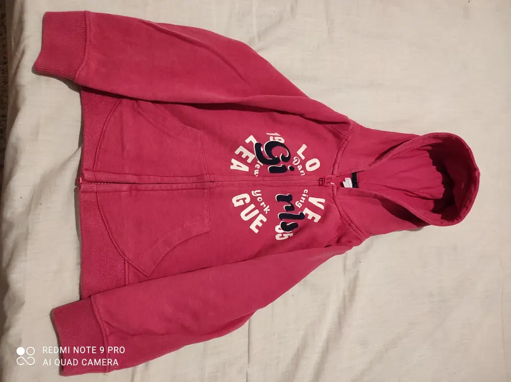 Sudadera con capucha Dombi