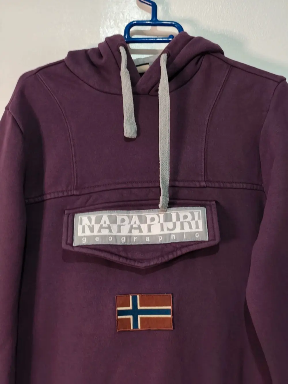 Sudadera Napapijri con capucha talla XS ver medidas, foto 4