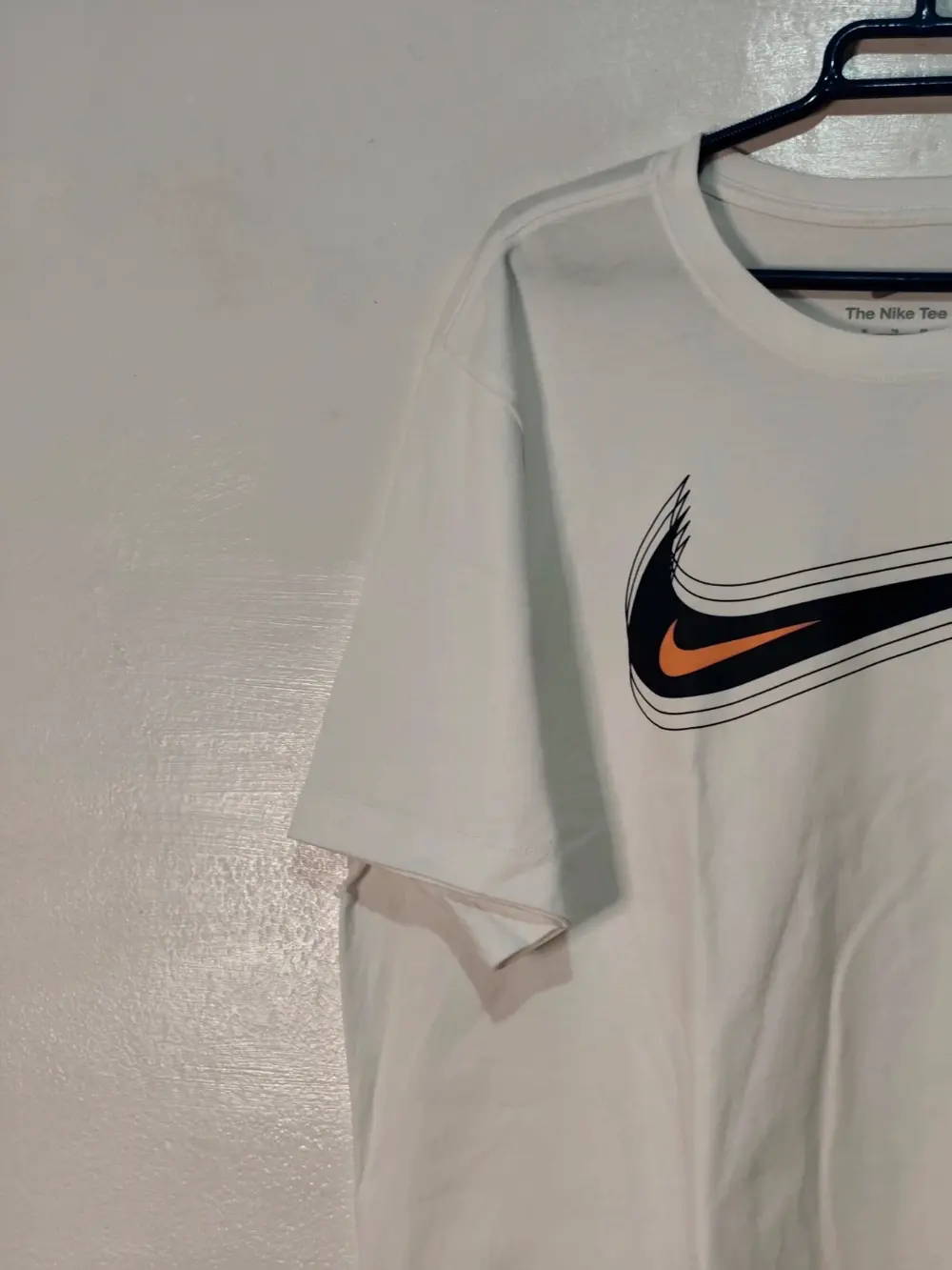 Nike tee camiseta blanca swoosh naranja talla XL ver medidas, foto 3