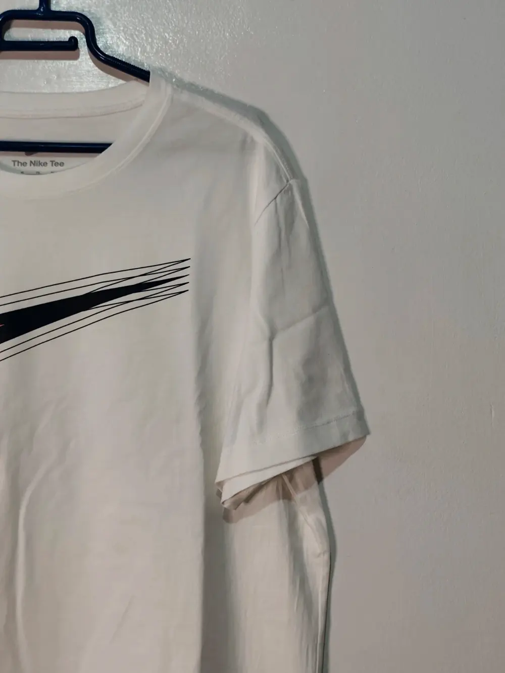 Nike tee camiseta blanca swoosh naranja talla XL ver medidas, foto 4
