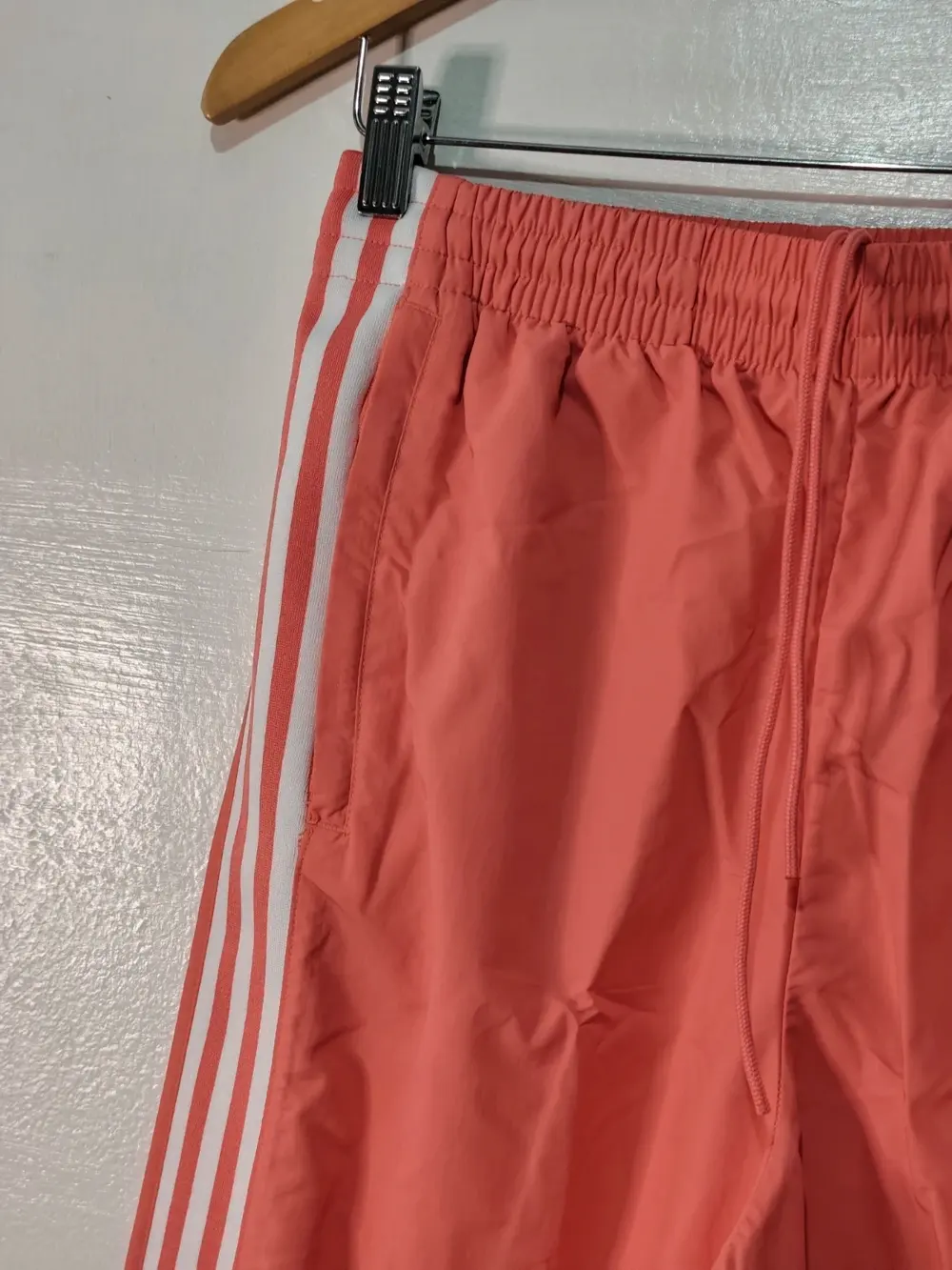 Pantalón adidas originals coral primegreen talla S, foto 5