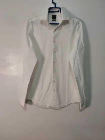 Camisa Calvin Klein Slim Fit Blanca - Talla 39 (15 1/2) sirve para M