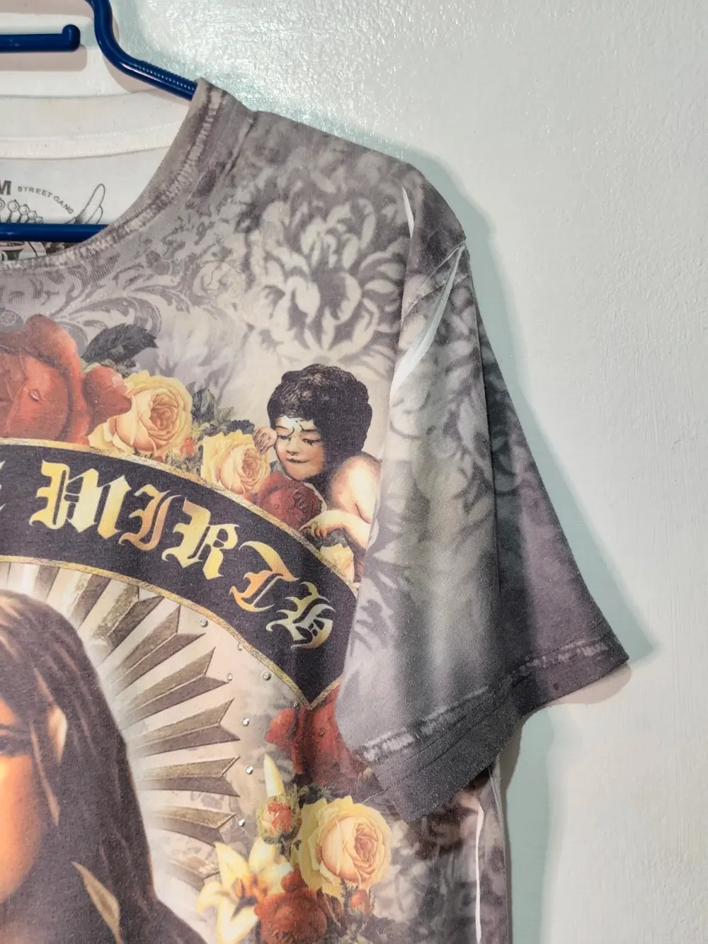 Camiseta minute mirth all over print virgen querubines fusil talla M street gang, foto 3