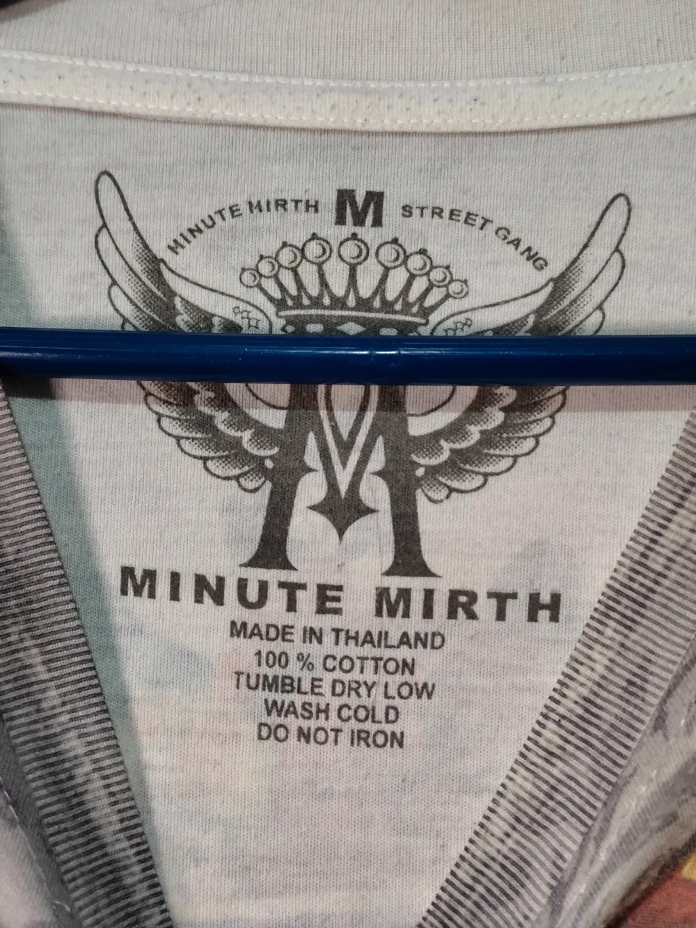 Camiseta minute mirth all over print virgen querubines fusil talla M street gang, foto 5