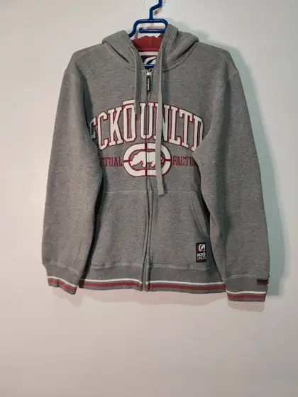 Sudadera con capucha y cremallera Ecko Unltd talla S ver medidas