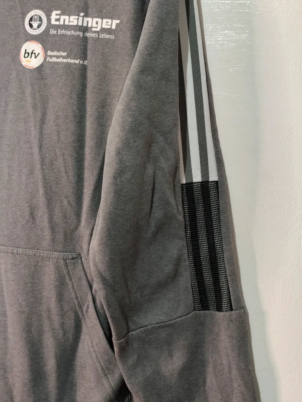 Sudadera con capucha Adidas badischer fußballverband bfv ensinger gris con capucha talla L, foto 3