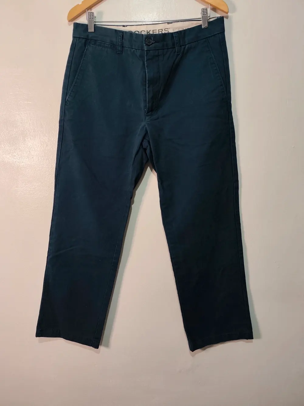 Pantalón chino Dockers azul marino slim fit w34 L30 equivale a una L
