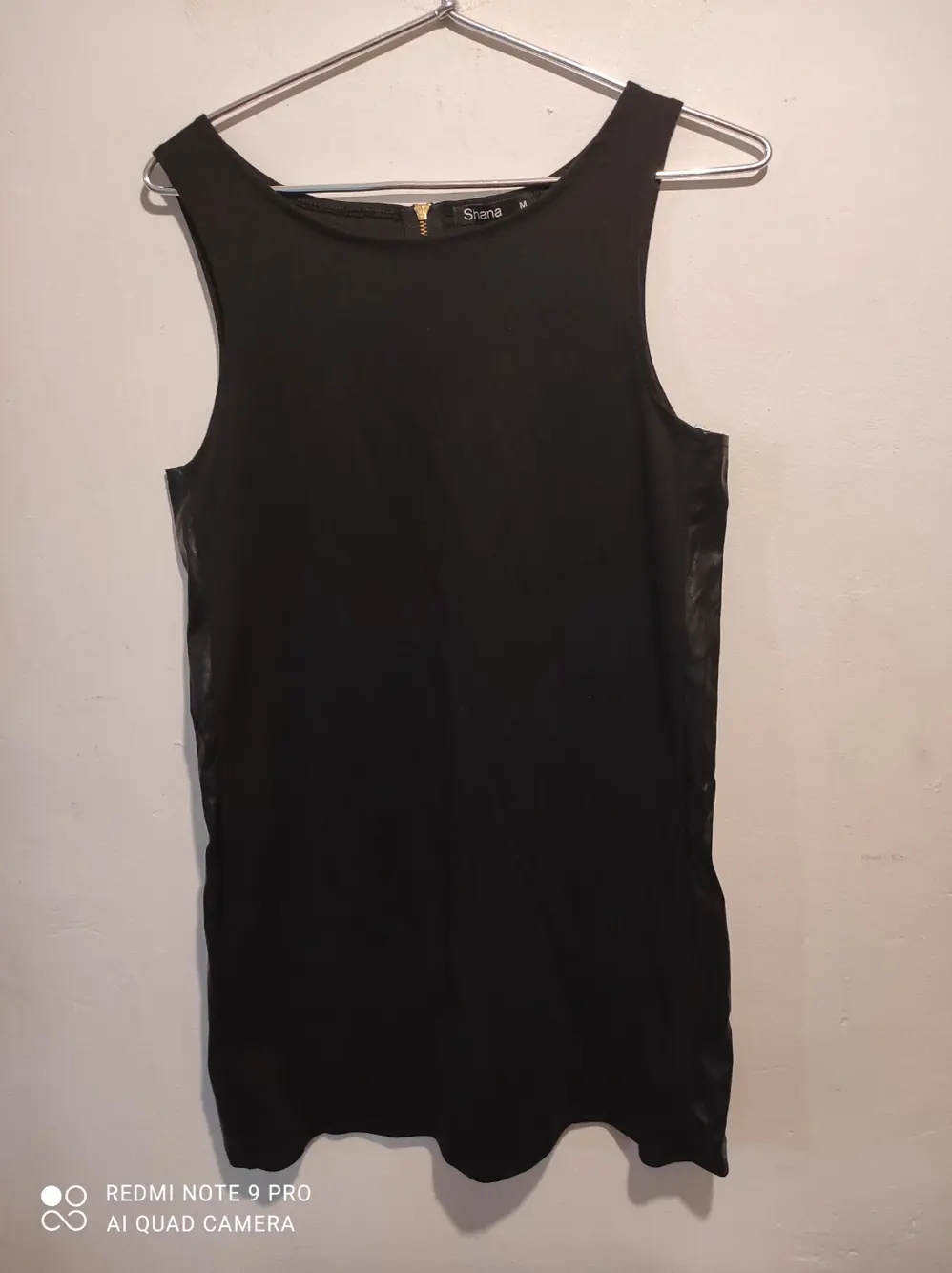Vestido de verano negro Shana