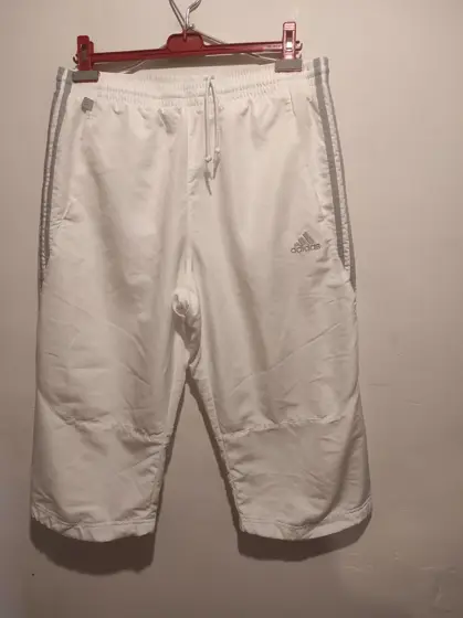 Pantalon corto hasta la rodilla Adidas