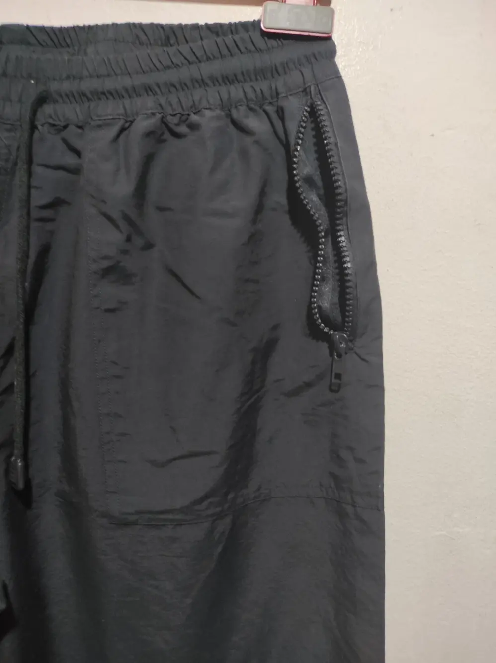 Pantalon Ancho con bolsillos cremallera, foto 3
