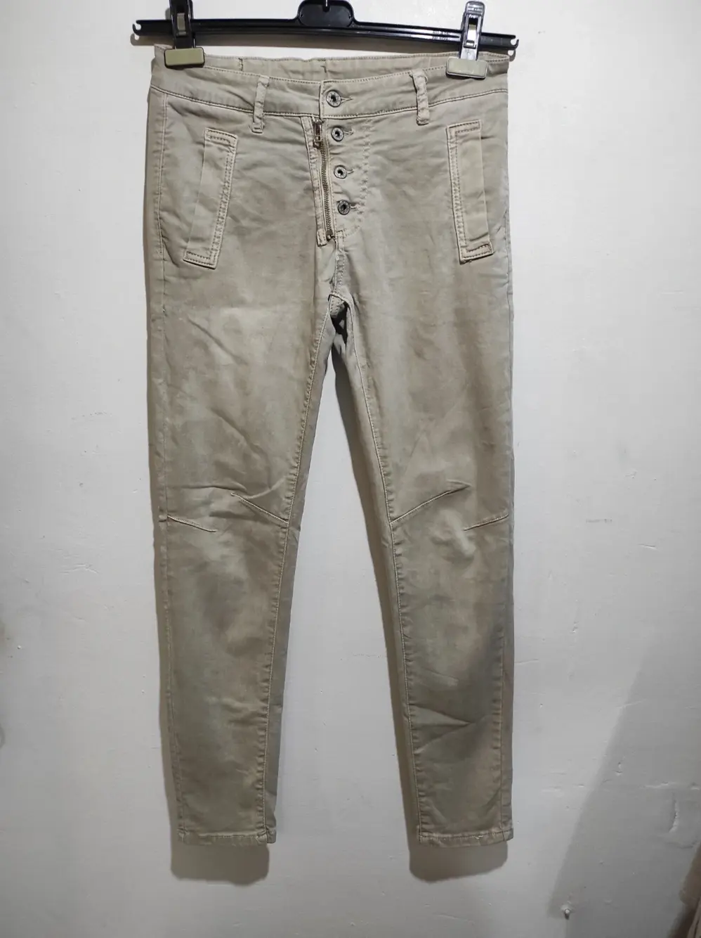 Pantalon pitillo made in p.r.c