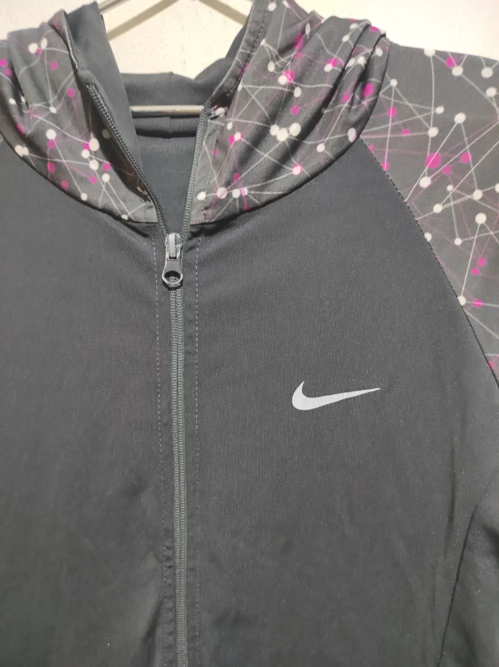 Sudadera deportiva con capucha y cremallera Nike, foto 3