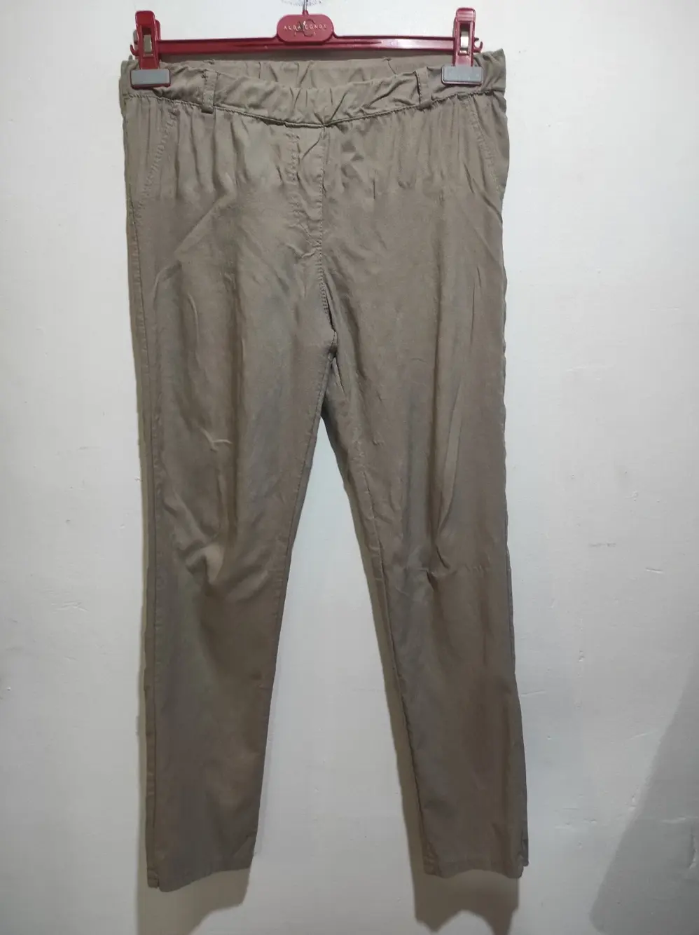 Pantalon elastico New GJ