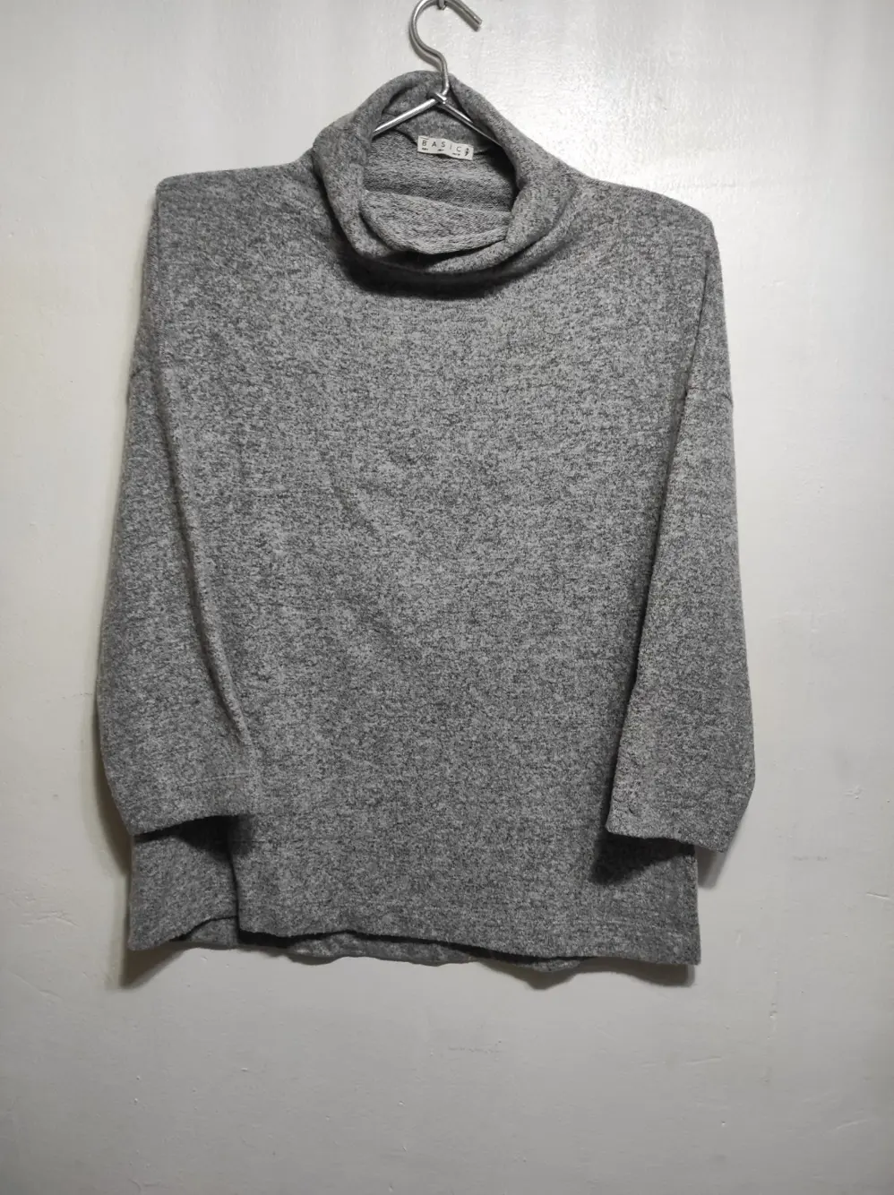 Jersey cuello alto. Basic