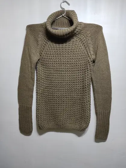 Jersey cuello alto pull & bear talla S