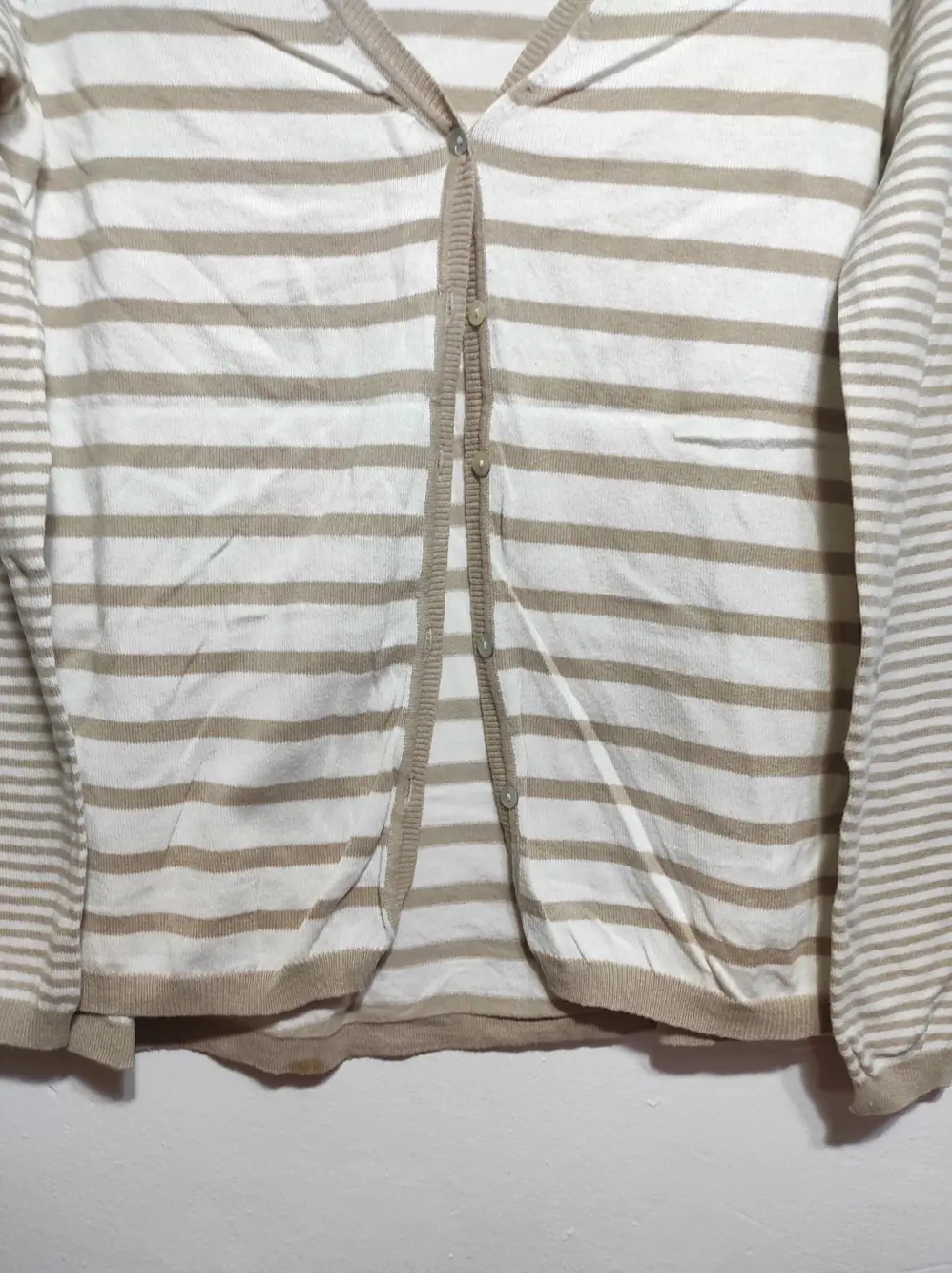 Jersey fino cardigan de botones Mango talla L, foto 3