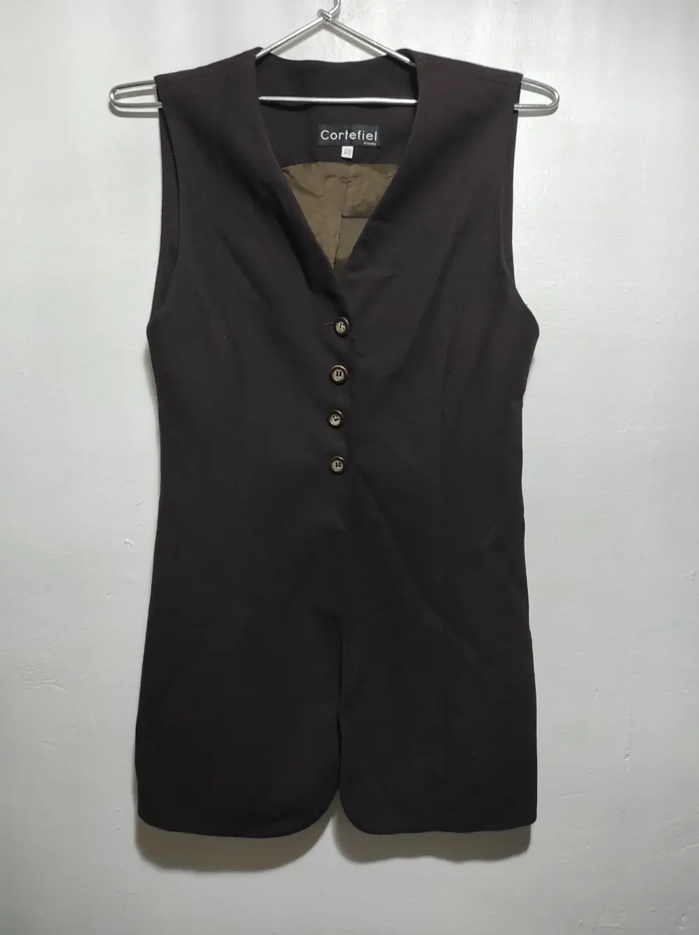 Traje con falda y chaqueta sin mangas Cortefiel talla 40, foto 3