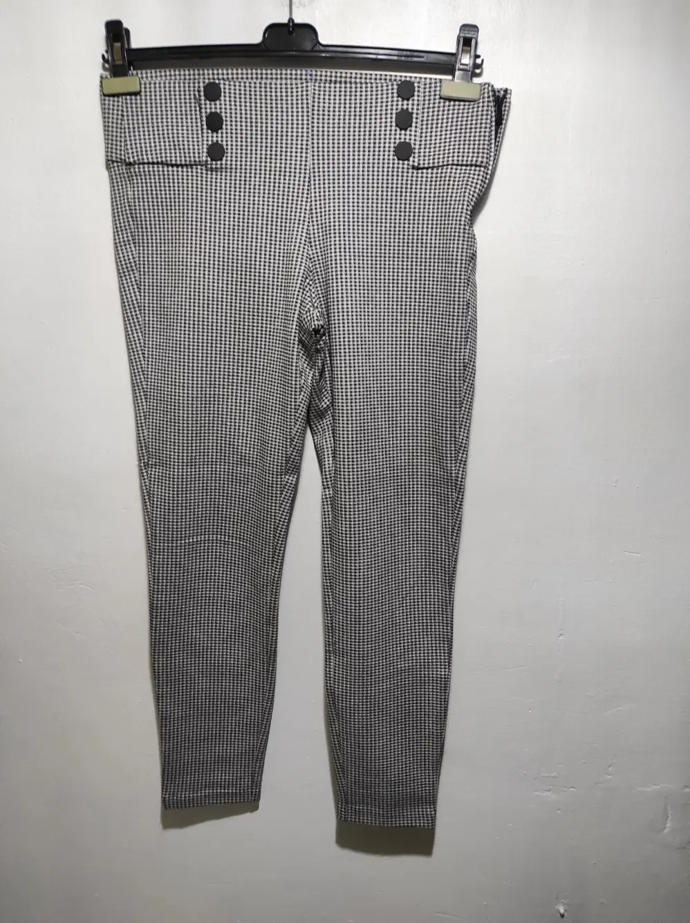 Pantalon elastico a cuadros Zara talla L