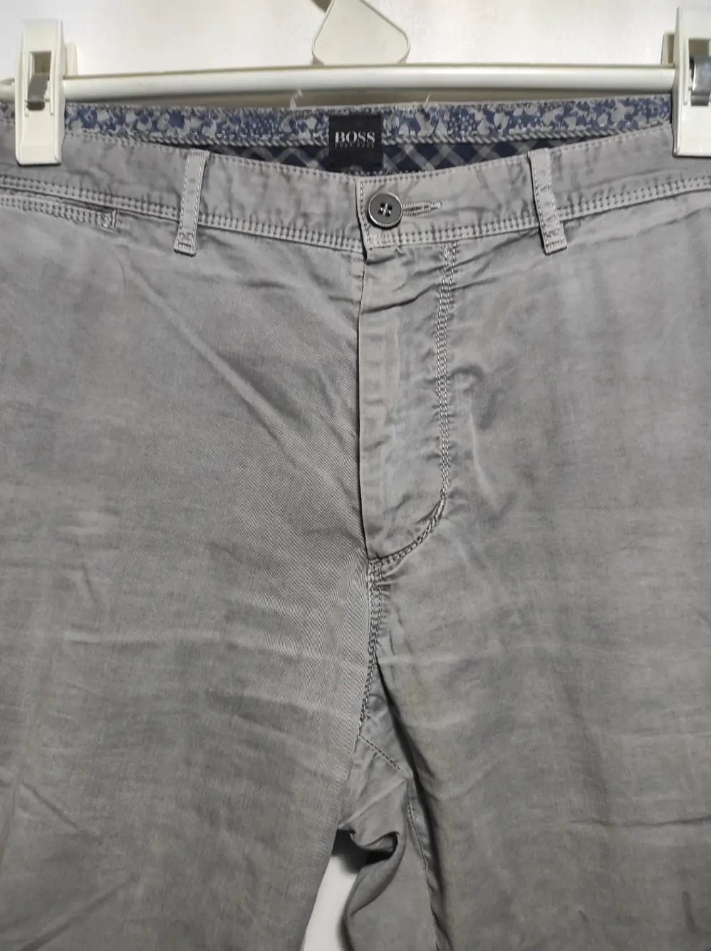 Pantalon Hugo Boss talla L, foto 2