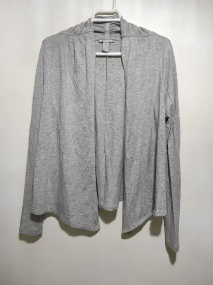 Jersey fino cardigan forever 21 talla S