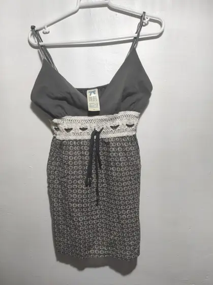 Vestido corto de verano D.E.P.T talla M