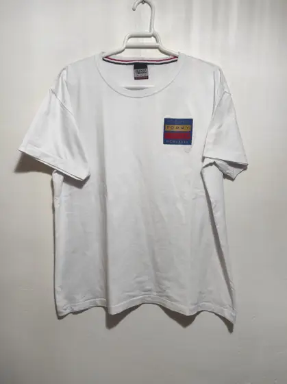 Camiseta manga corta Hilfiger denim talla G sirve para L
