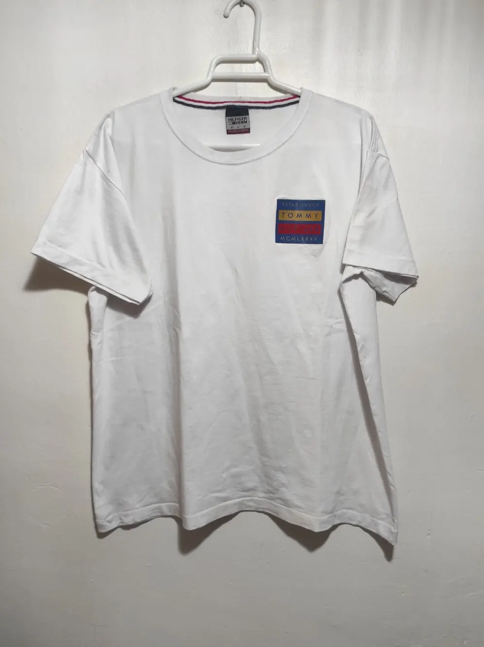 Camiseta manga corta Hilfiger denim talla G sirve para L
