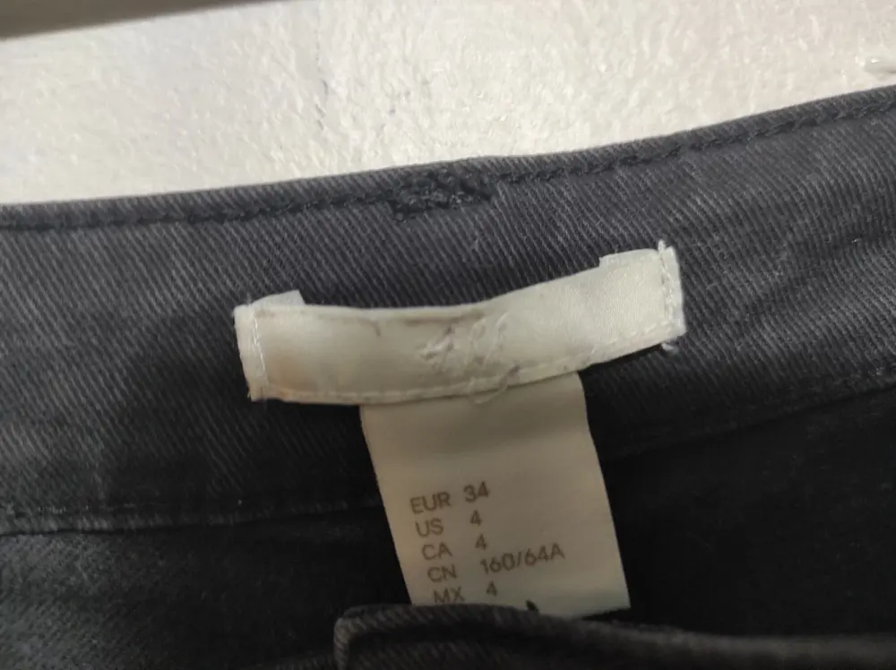 Pantalon short H&M talla 34, foto 3
