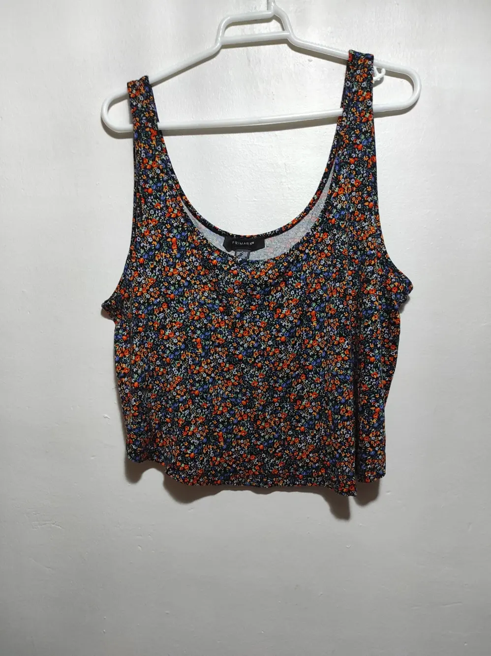 Camiseta blusa floral sin mangas Primark talla L
