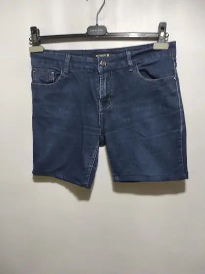 Pantalon corto Miss Natalie talla 48 pero es mas una 42 ver medidas