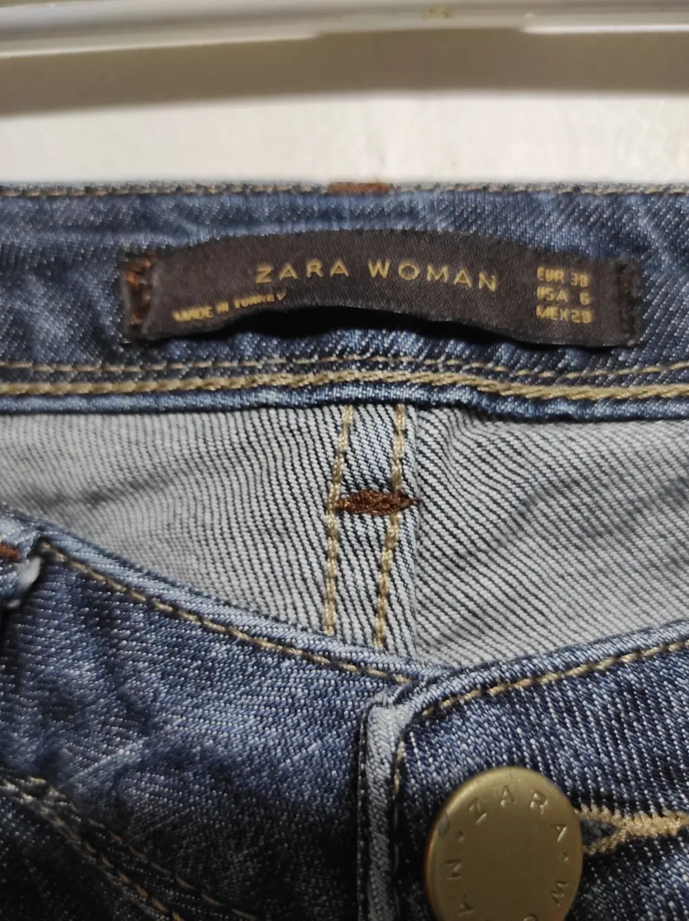 Pantalon corto capri Zara woman talla M pero es mas una S ver medidas, foto 3