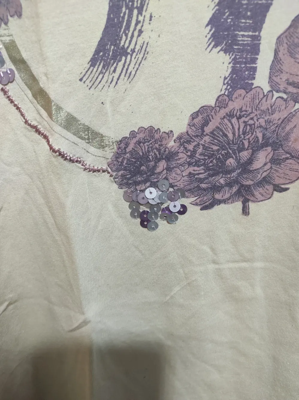 Camiseta manga corta con adornos Mango jeans talla M, foto 3