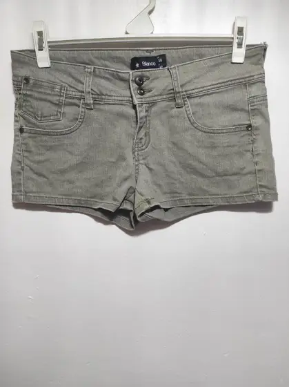Pantalon corto short Blanco talla 38 pero es mas XL ver medidas