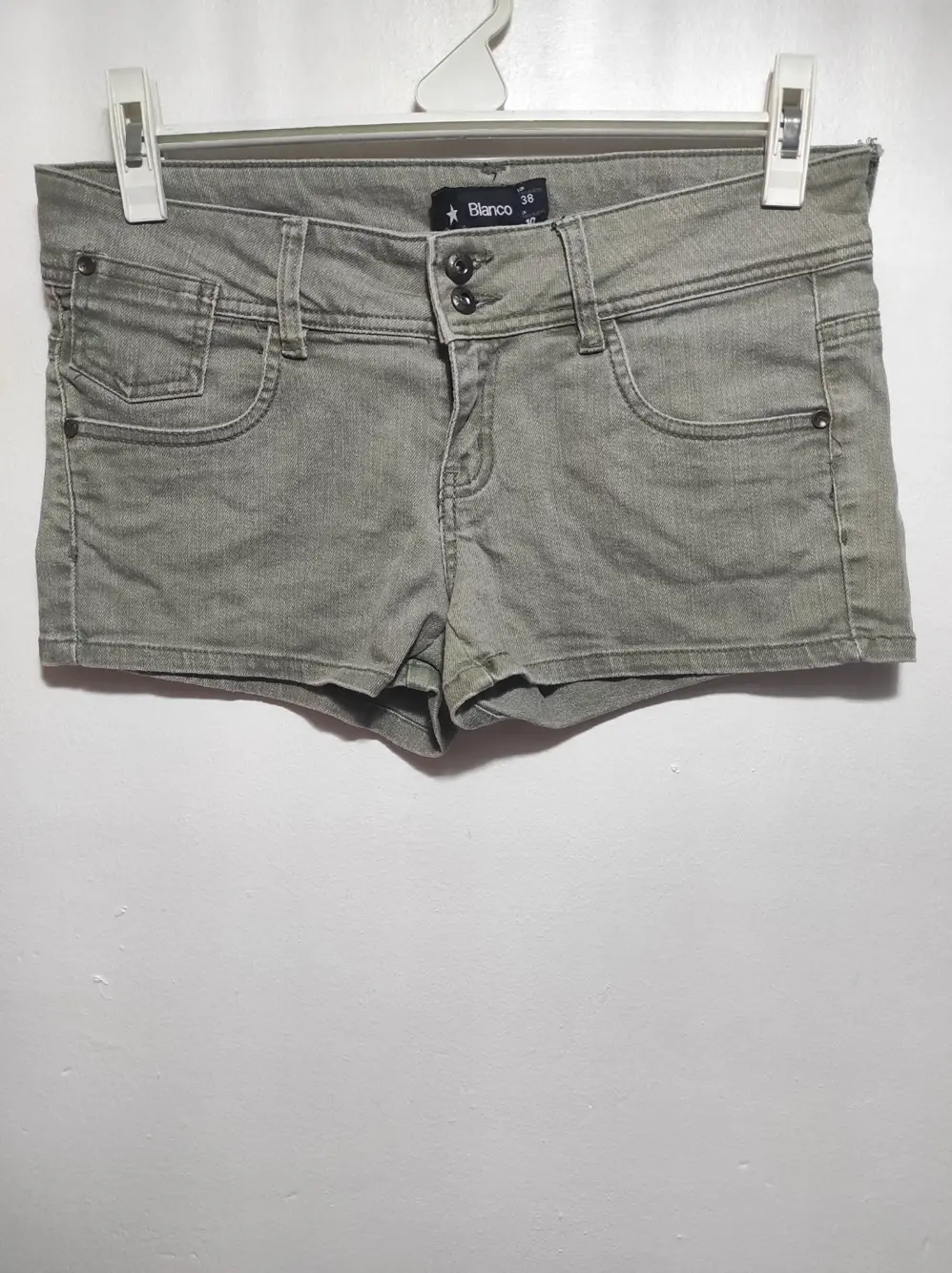Pantalon corto short Blanco talla 38 pero es mas XL ver medidas