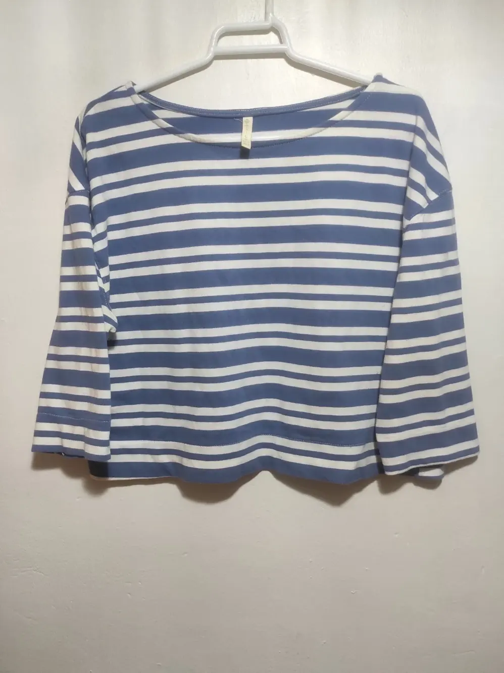 Jersey corto a rayas Basics talla S sirve para M