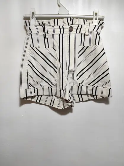 Pantalon short Bershka talla S