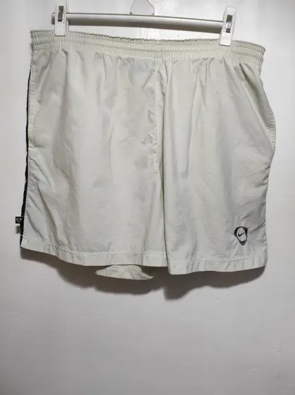 Pantalon s'hort Nike talla XL