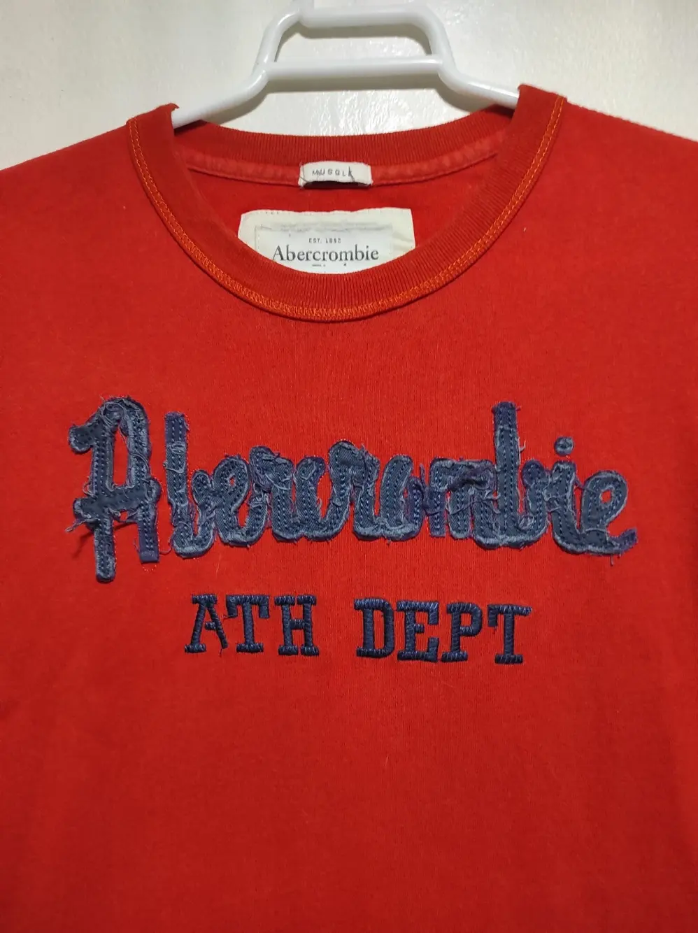 Camiseta manga corta Abercrombie & Fitch talla M, foto 2