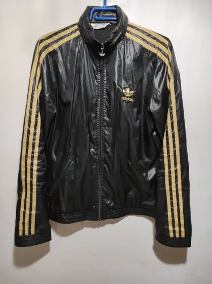 Chaqueta vintage Adidas windbreaker con capucha talla 40