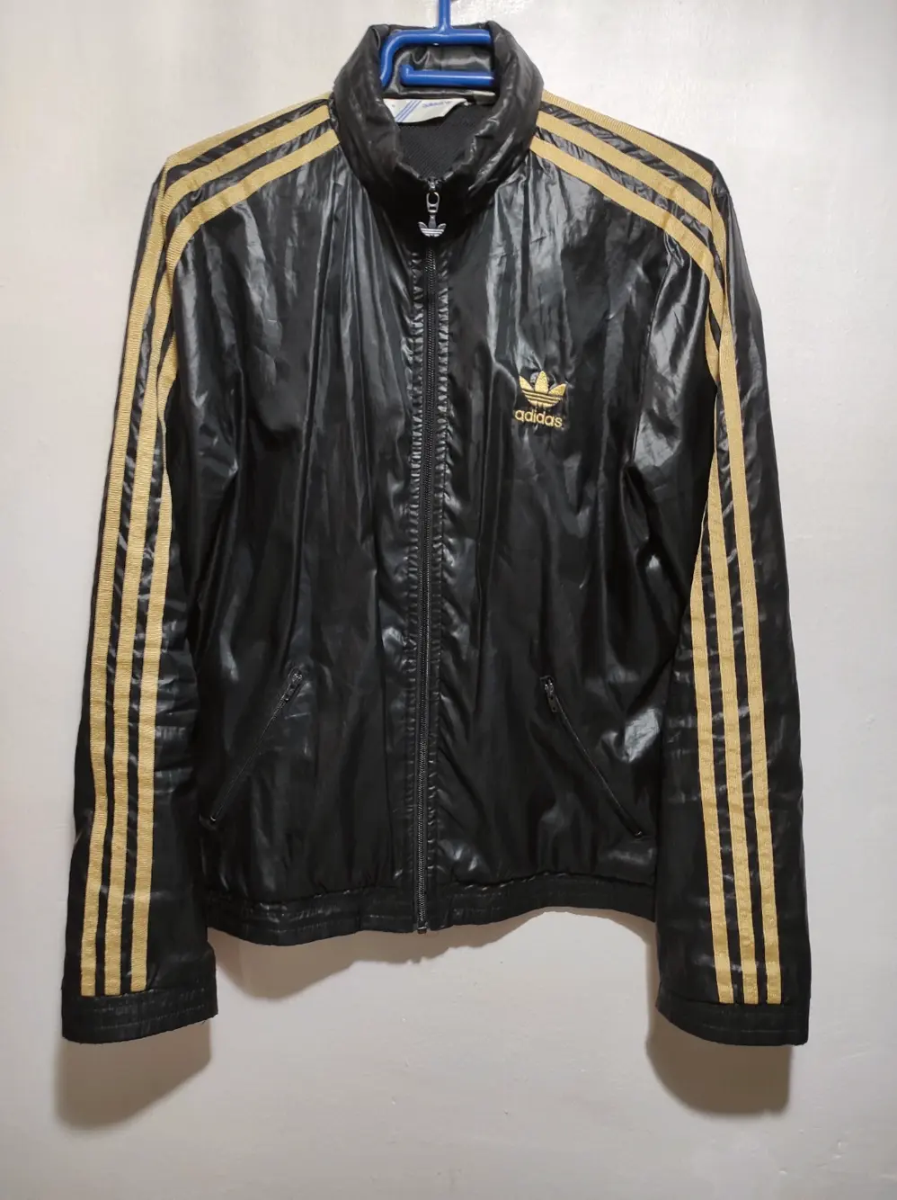 Chaqueta vintage Adidas windbreaker con capucha talla 40
