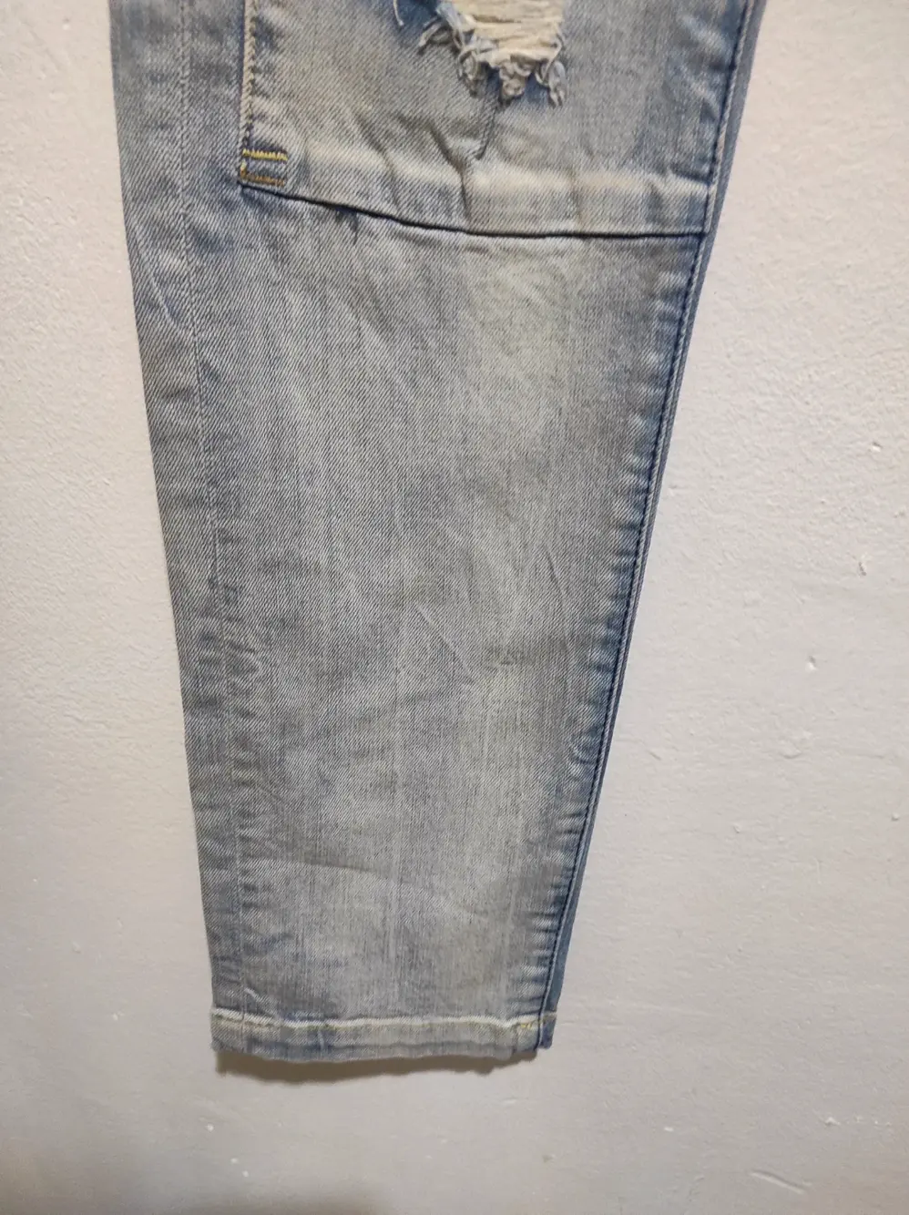 Pantalon vaquero roto Bershka talla 36 pero es mas una M ver medidas!!, foto 4