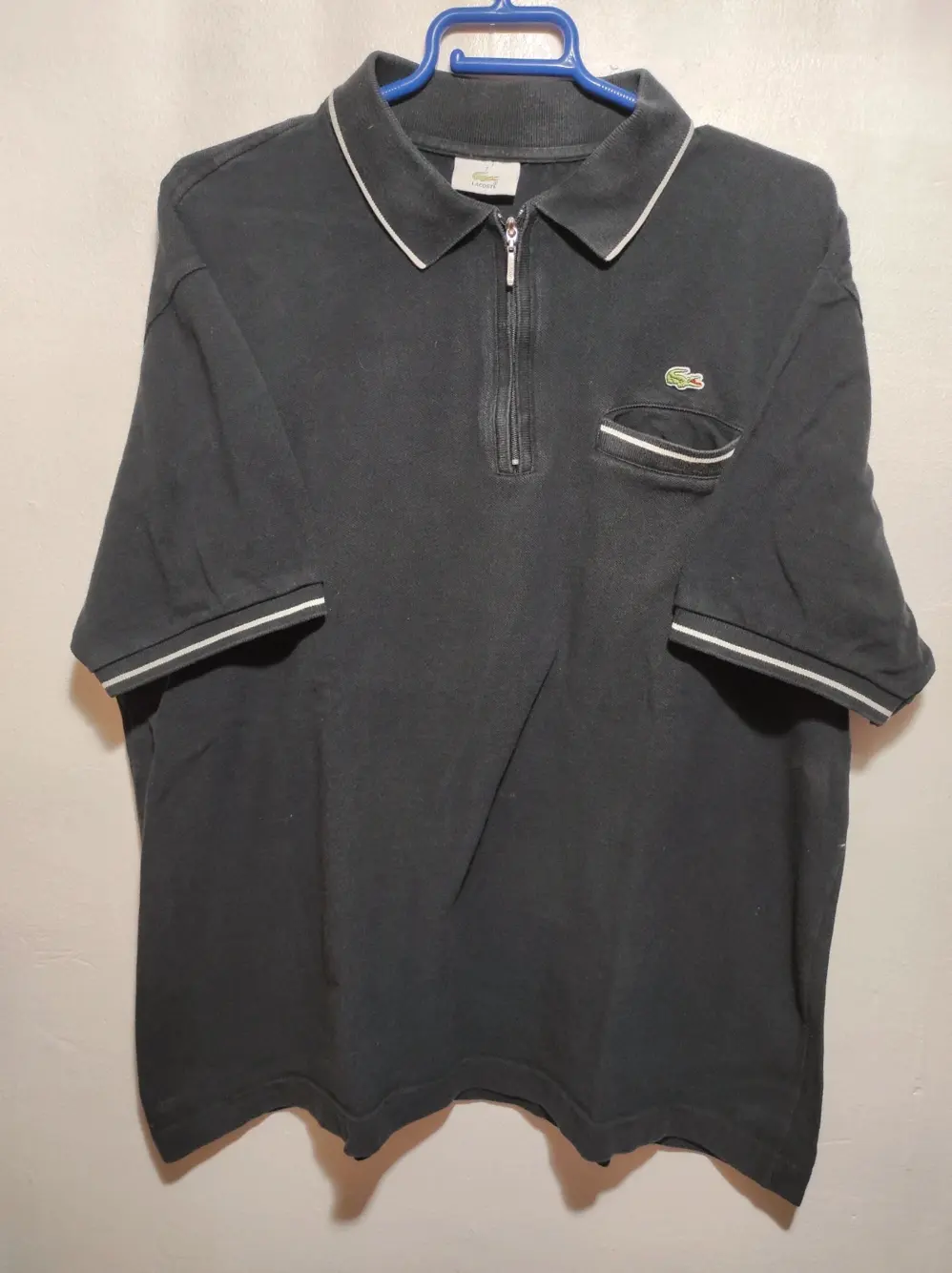 Polo manga corta Lacoste talla 7 equivale a una XXL