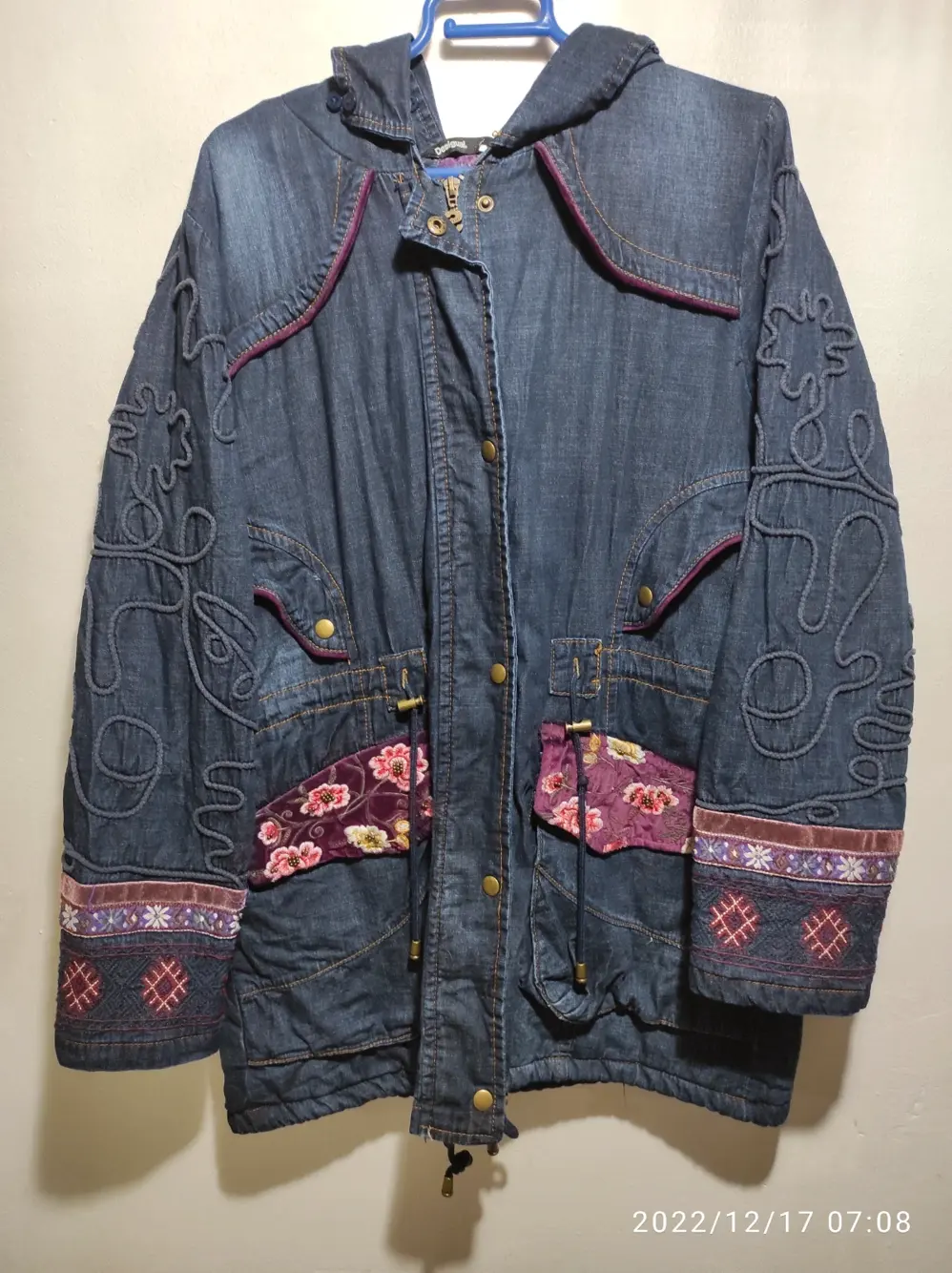 Parka abrigo con capucha Desigual talla 36 S