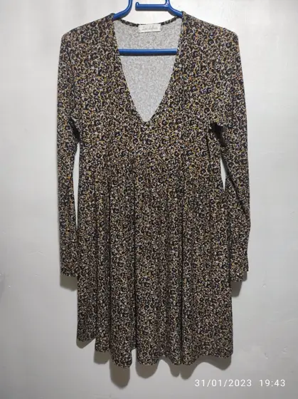 Vestido informal Laia laffaure talla P sirve para S ver medidas