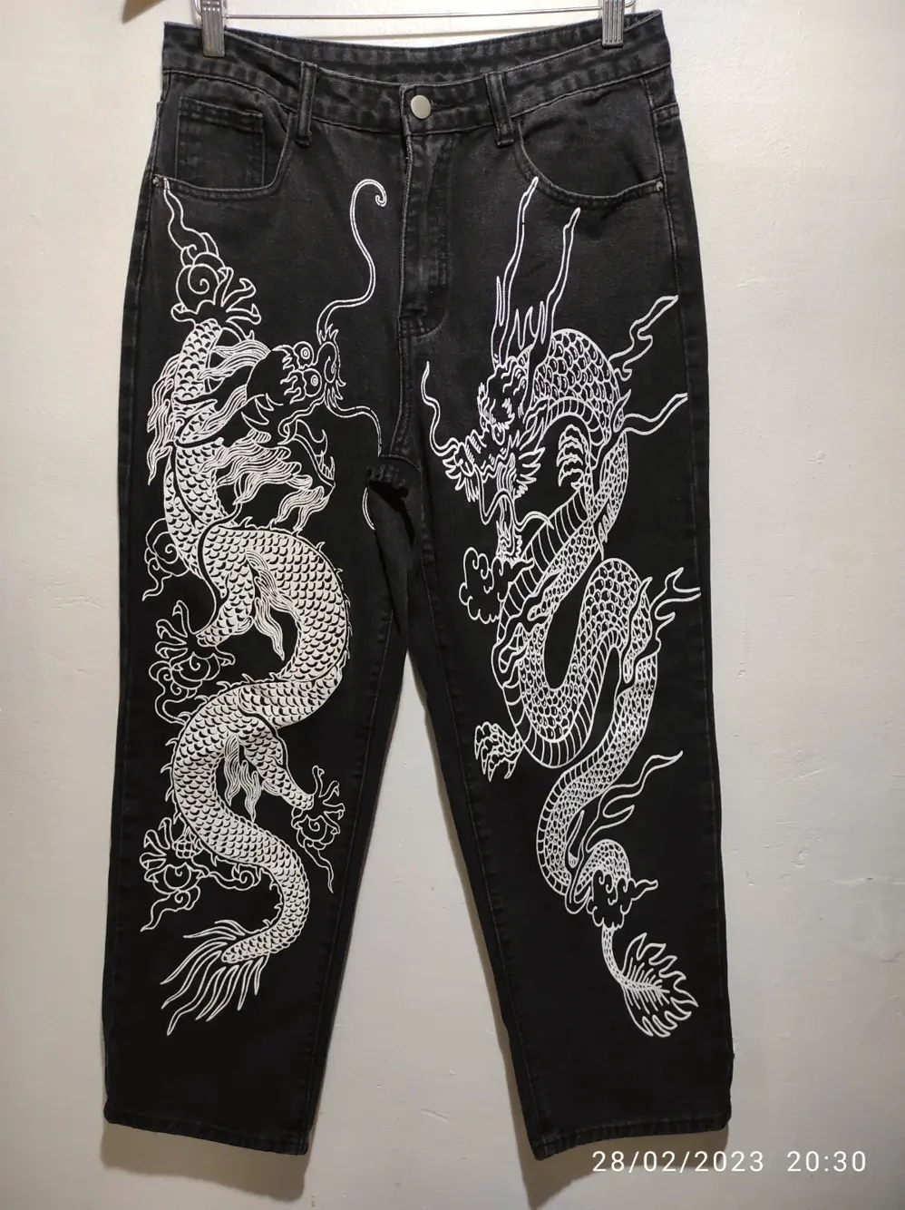 Pantalon vaquero Shein talla L ver medidas