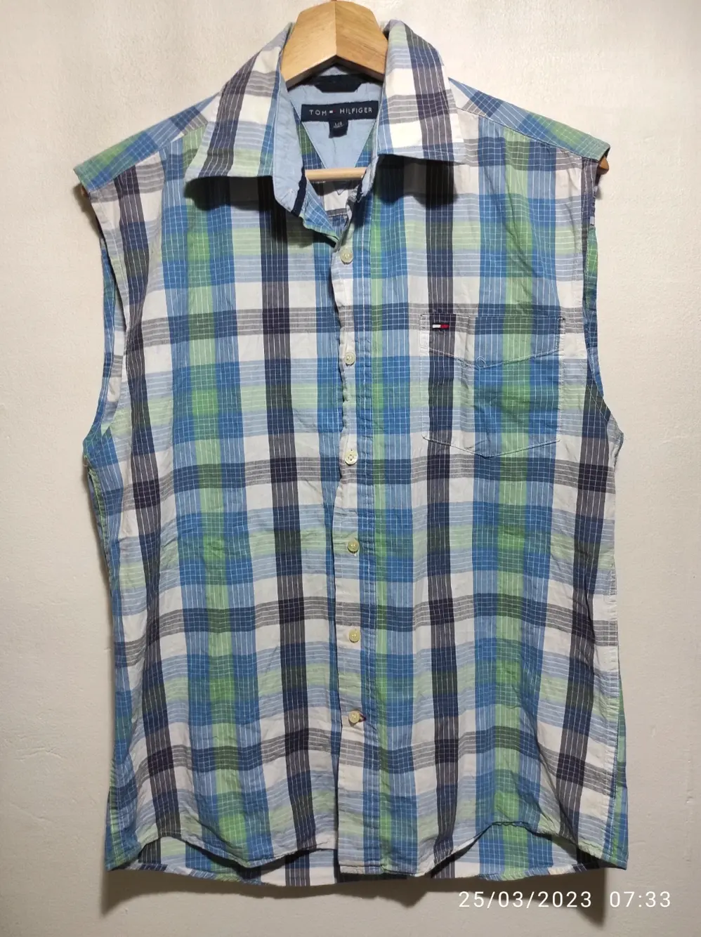 Camisa sin mangas a cuadros Tommy Hilfiger talla L pero es mas una M ver medidas