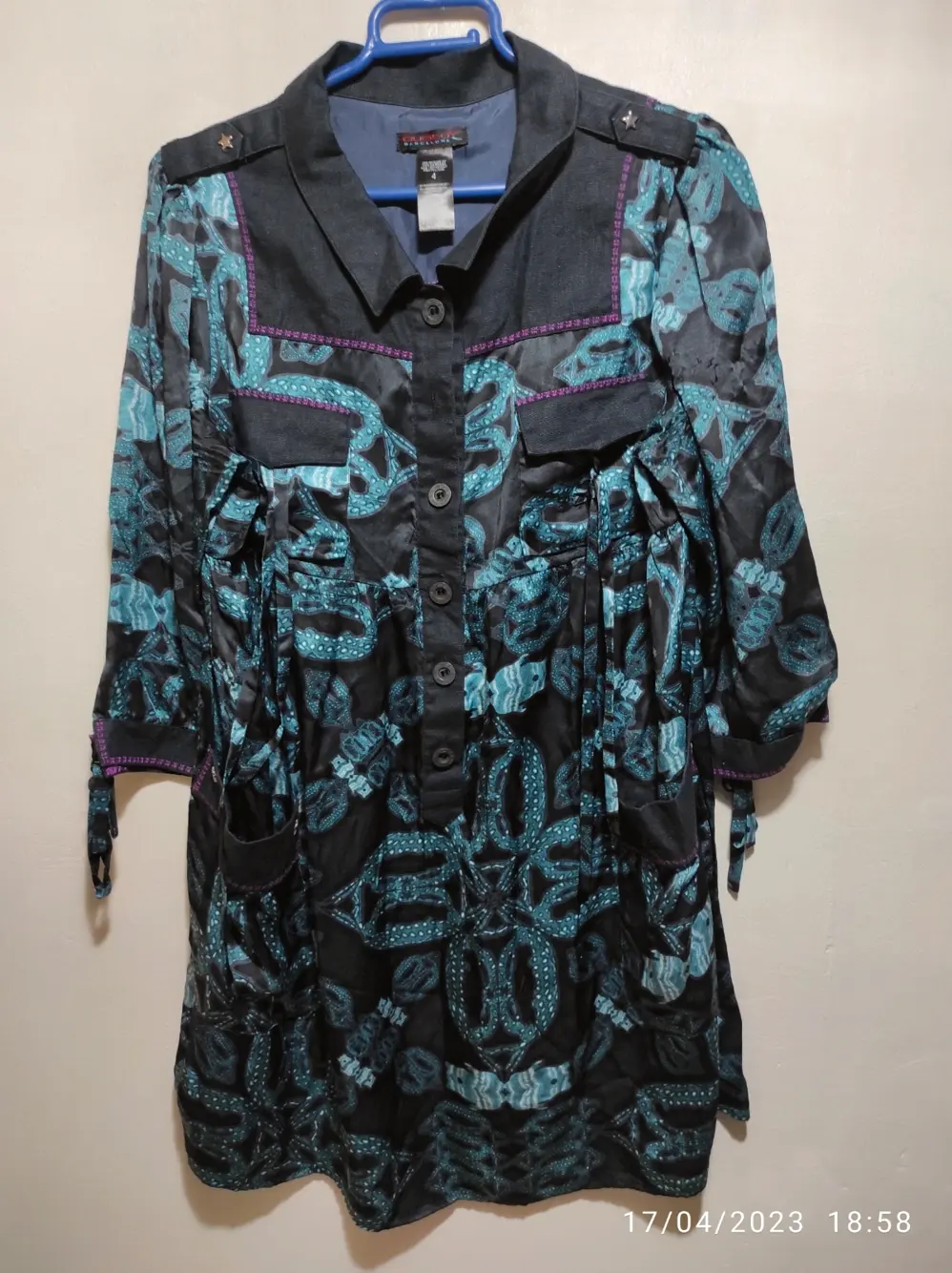 Vestido de verano Custo Barcelona talla 4 sirve para M/L ver medidas