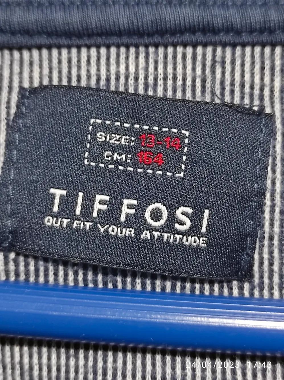 Sudadera con capucha Tiffosi talla 13/14 Años sirve para S, foto 4